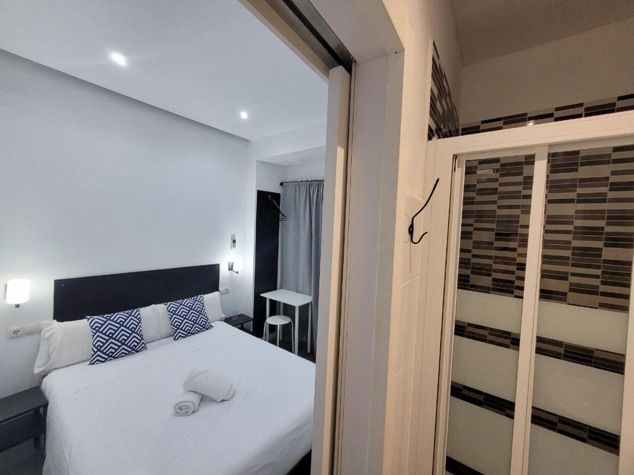 Ayz Frailes - Auto Check-In Property (Adults Only) Málaga Kültér fotó