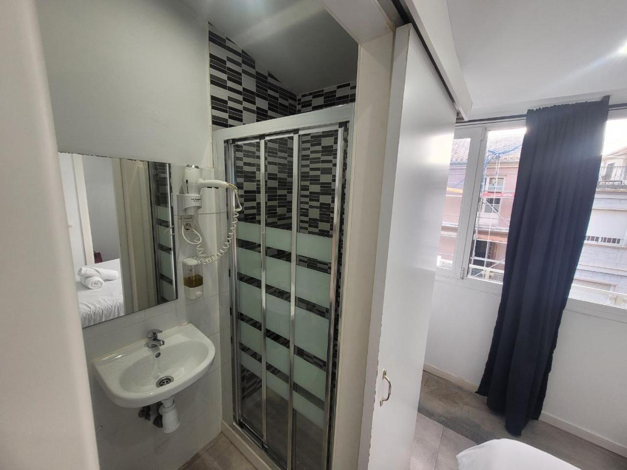 Ayz Frailes - Auto Check-In Property (Adults Only) Málaga Kültér fotó