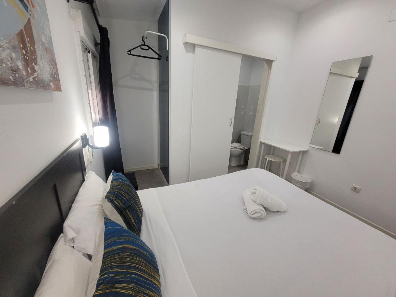 Ayz Frailes - Auto Check-In Property (Adults Only) Málaga Kültér fotó
