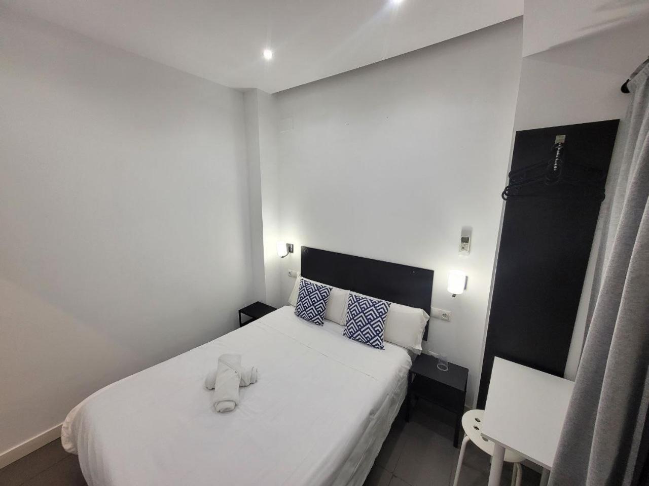 Ayz Frailes - Auto Check-In Property (Adults Only) Málaga Kültér fotó
